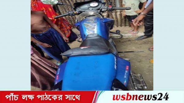 পালিয়ে গেলো ছিনতাইকারী