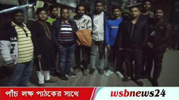 বাধা বিপত্তি উপেক্ষা করে গণসমাবেশ যোগ