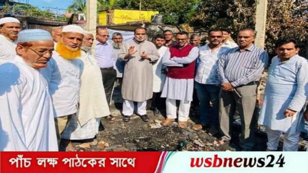 ক্ষতিগ্রস্থদের পাশে এম এ সালাম