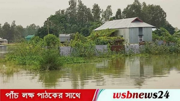 বন্যা কবলিতদের দুর্ভোগ বেড়েছে