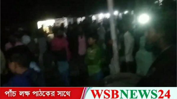 কাকুরিয়া দুলাল মাঝির দোকানে আবার হামলা